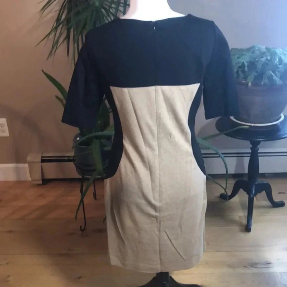 Trina Turks Lined Dress - Excellent Condition! - Picture 4 of 9